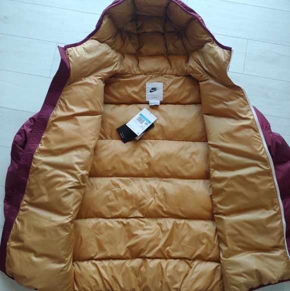 NIKE NEW Storm Fit Puffer Jacket - Picture 12 of 15